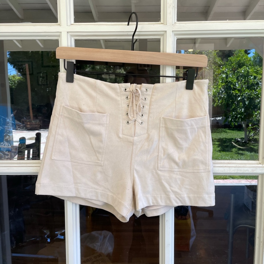Retro style cream colored shorts